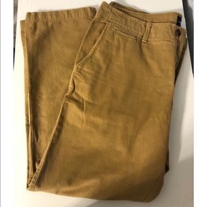AMERICAN EAGLE SLIM STRAIGHT KHAKI PANTS